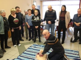 Le Fay. Des gestes qui sauvent enseignés aux seniors en milieu associatif Amis beloteurs Saône-et-Loire