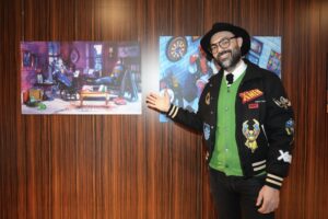 Photographe présente des œuvres de toy photography.