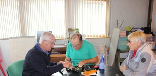 Orgelet. Répare café, répare couture : l’Adapemont remet le “fait-main” à l’honneur ! répare café et répare couture à Orgelet