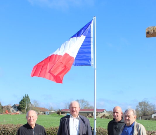 Savigny-en-Revermont. Un hommage aux soldats morts pour la France au cimetière communal
