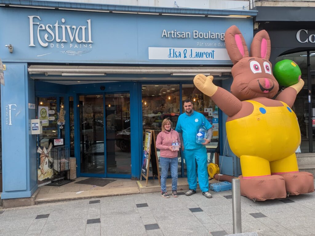 Elsa Dubois et Laurent Gruard dans leur boulangerie du Parc à Oyonnax lors de la coupure d’eau