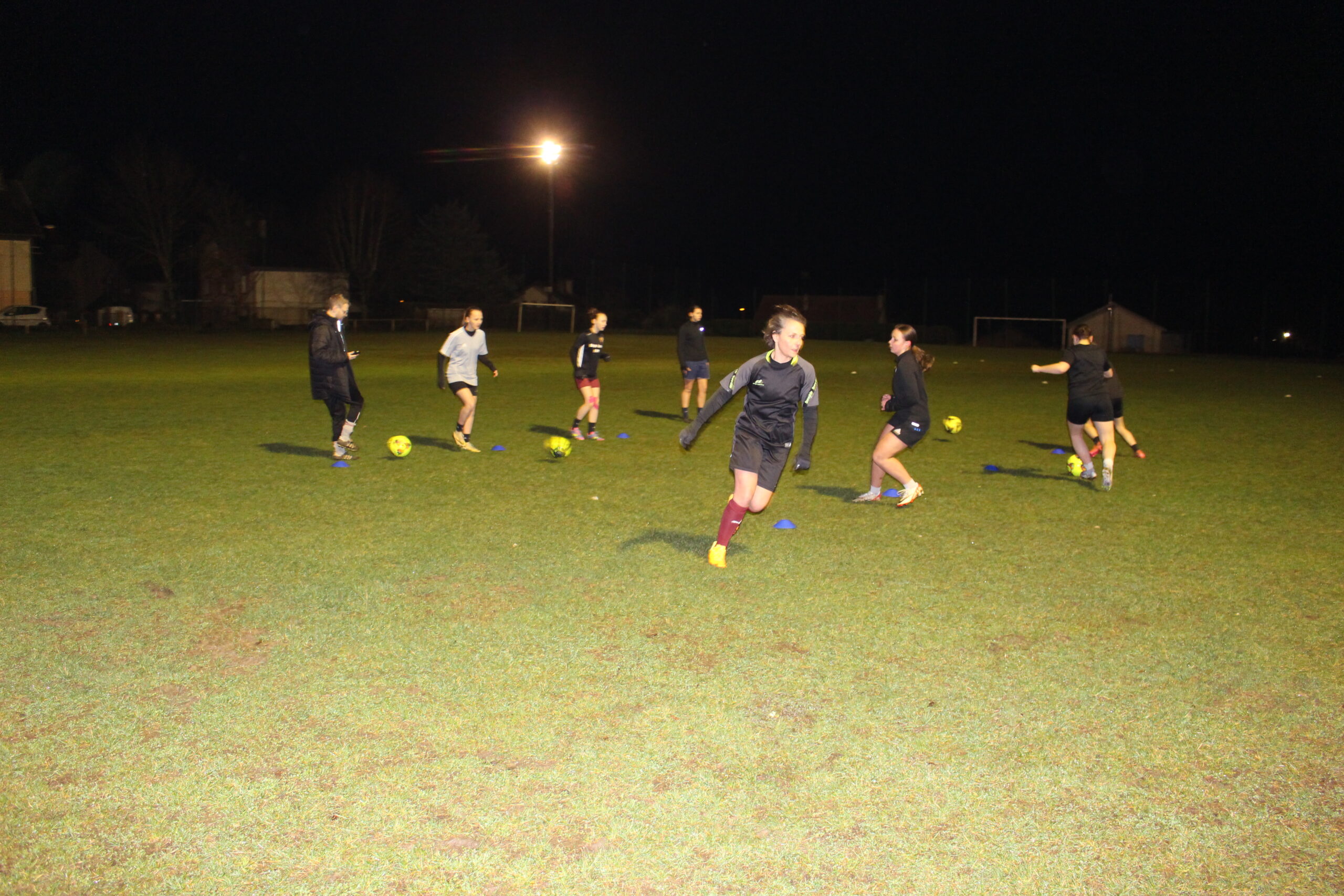 Entraînement de nuit du FC Petite Montagne
