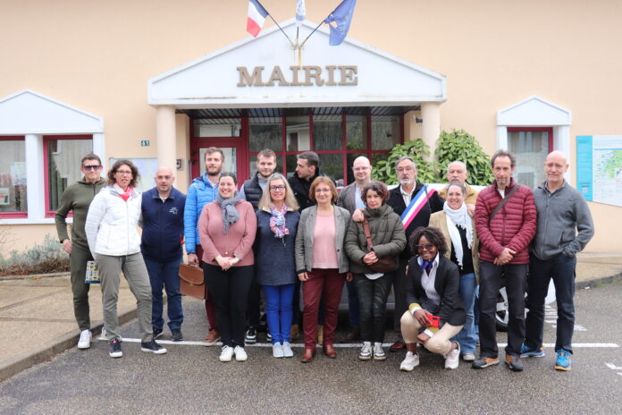 maire Patrice Boulanger accompagné de ses adjoints