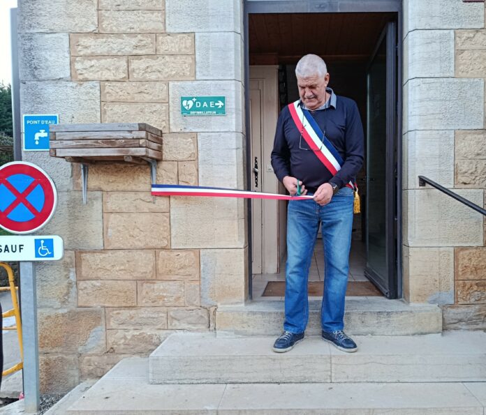 Jean-Luc Beaupoil maire de la commune. Jean-Luc Beaupoil maire de la commune.