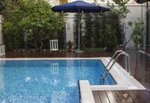 Dossier Habitat. Terrasses de piscine : le parquet s’impose comme une évidence