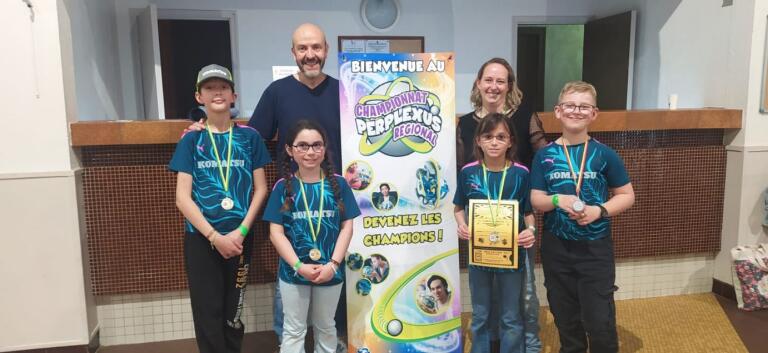 Photo de récompense lors de la finale régionale de 2025