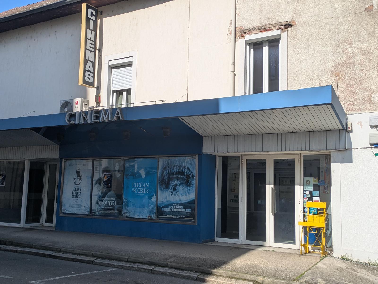 Façade du cinéma de Louhans