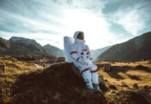 Rubrique. Grands mots, grands remèdes : Colosse aux pieds d’argile colosse aux pieds d’argile