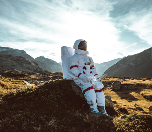 colosse aux pieds d’argile