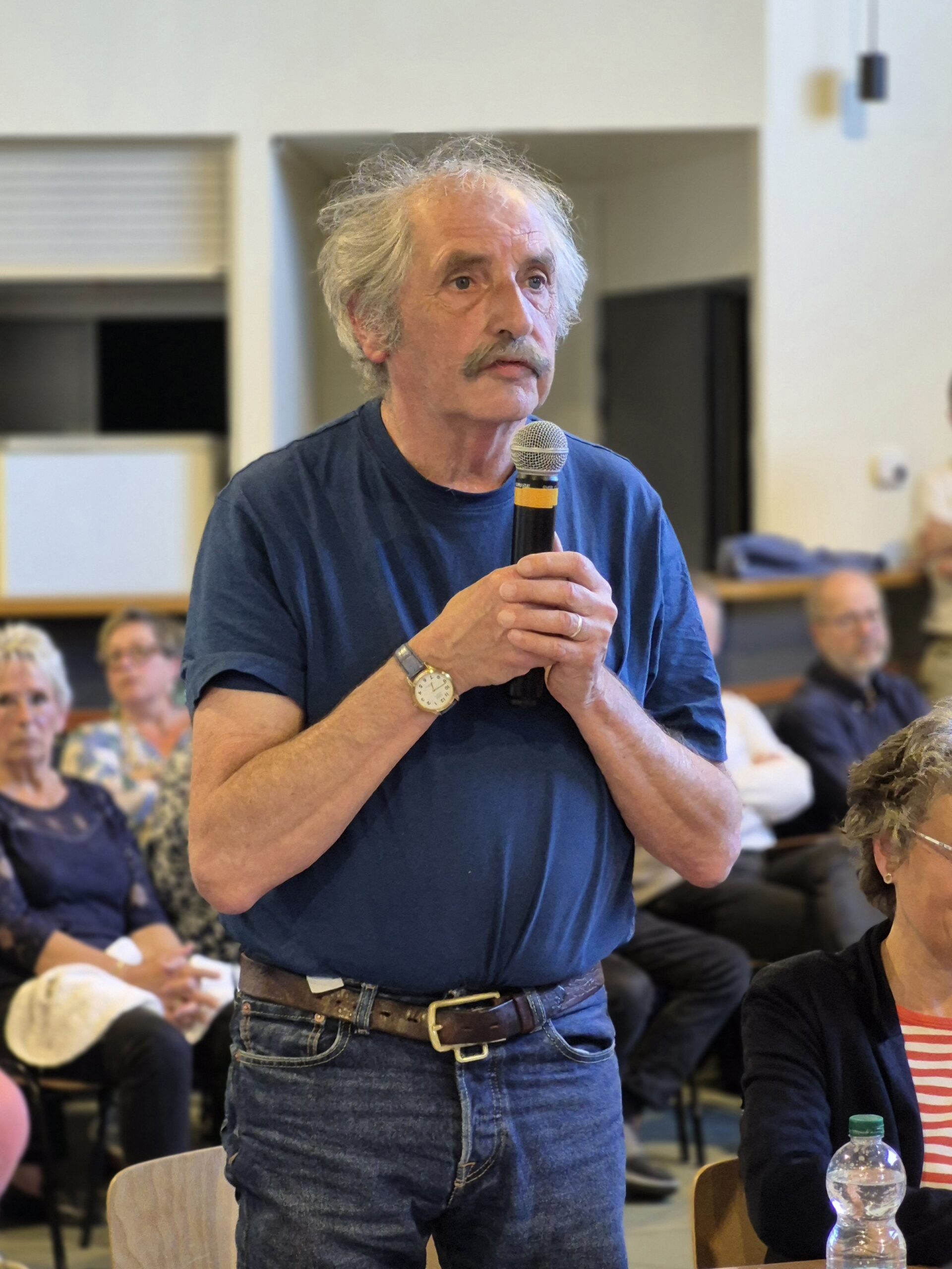 Patrick Neilz prononce un discours