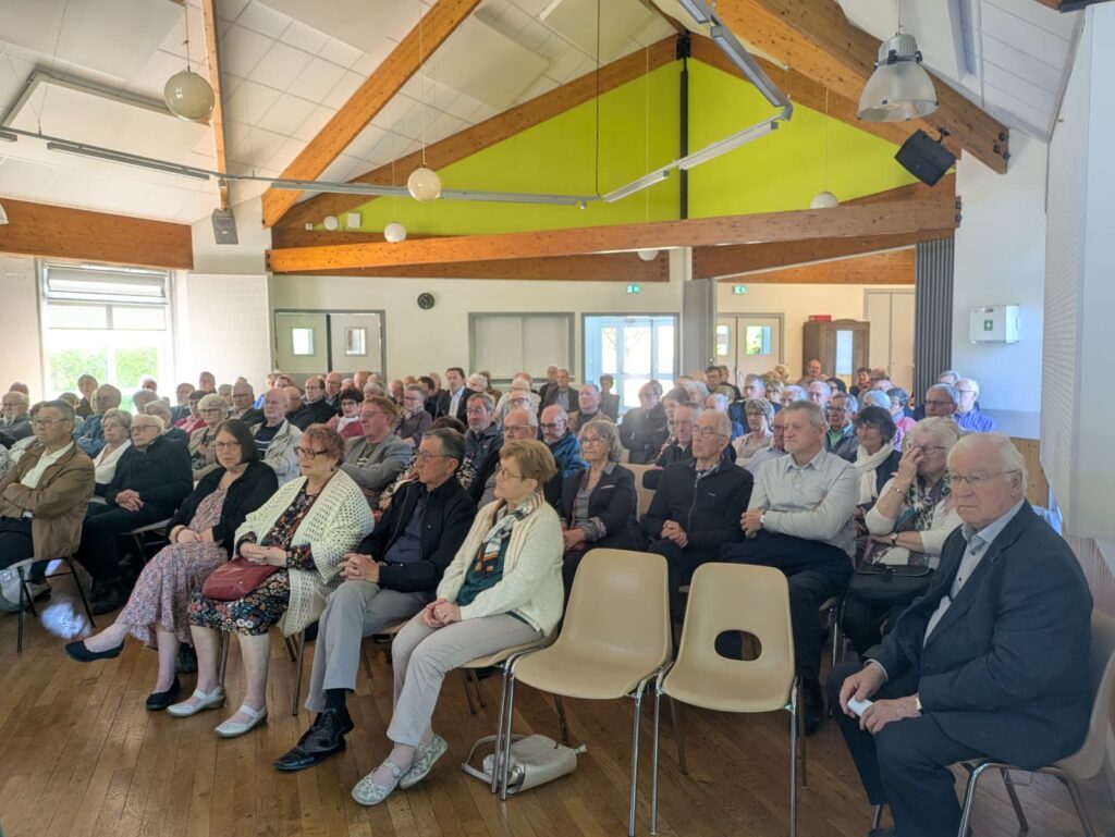 Assemblée générale des anciens maires du Jura en salle