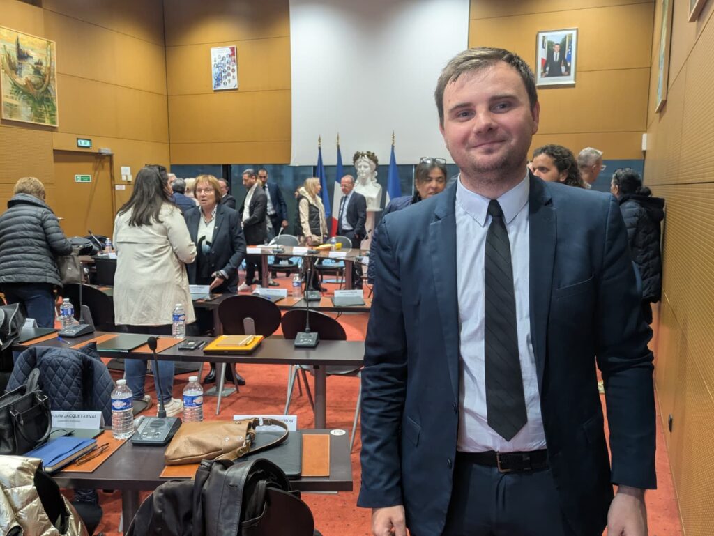 Loan Van Gele au conseil municipal d’Oyonnax