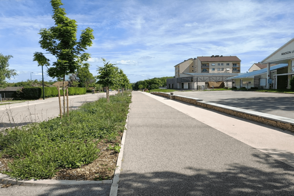 Aménagement urbain à Poligny, illustrant les comités consultatifs gestion Poligny.