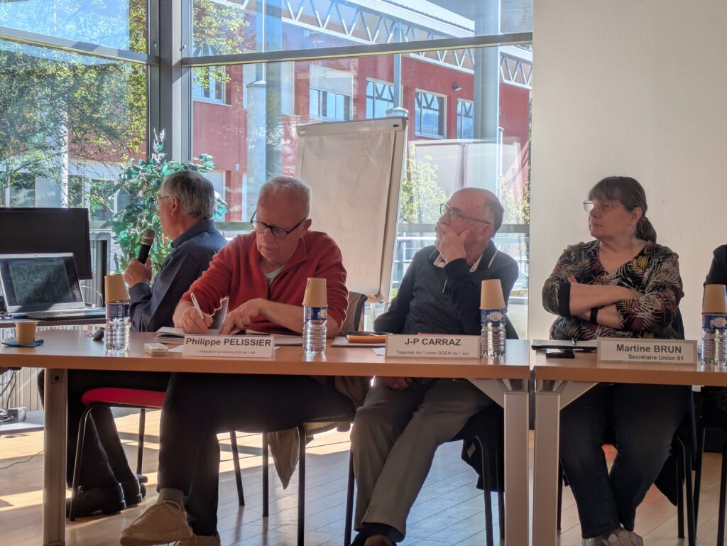 Serge Odobet présentant le rapport des DDEN