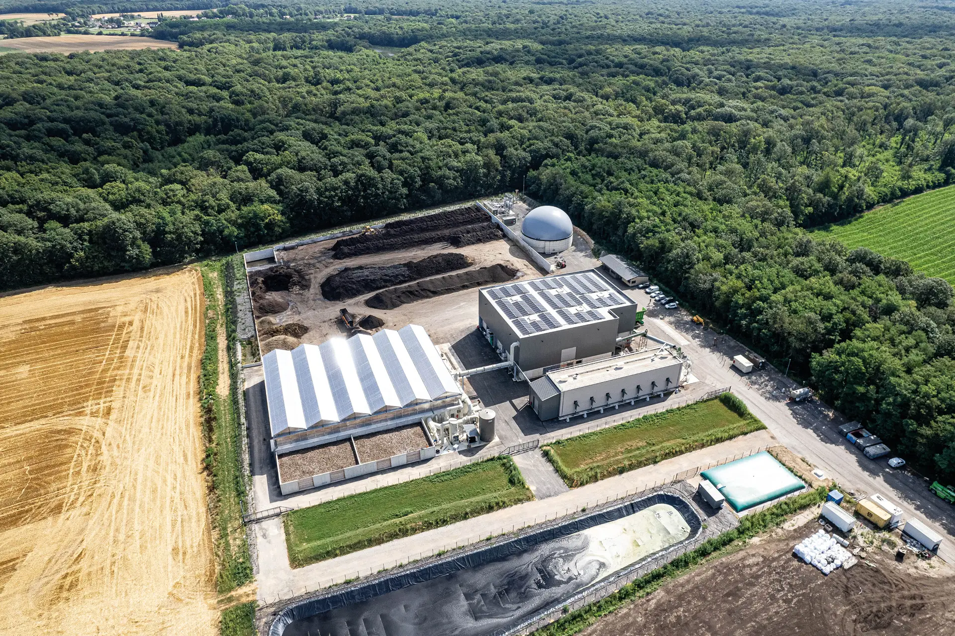 Plateforme COMETH de méthanisation, cuves et installations industrielles