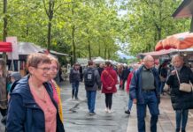 https://hebdo39.net/wp-content/uploads/2026/05/Foule-marche-1-scaled.jpeg
