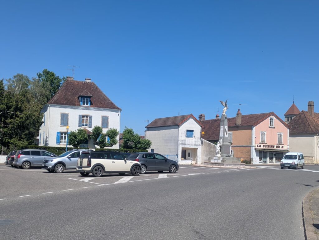 Place du 11-Novembre à Saint-Germain-du-Bois, futur aménagement