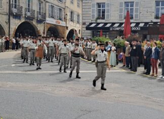 Marrainage armée commune défilé Arbois