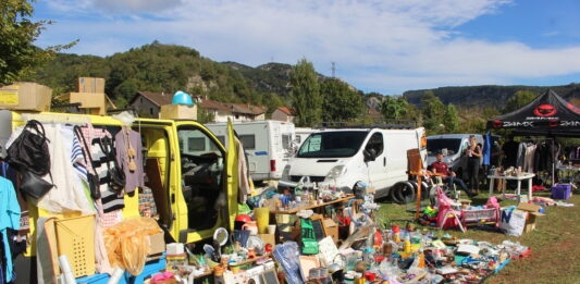 Vide grenier Thoirette-Coisia