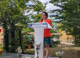 La directrice, Julie Ducolomb-Pechalrieux pour les 50 ans de la Grande Maison de l'enfance