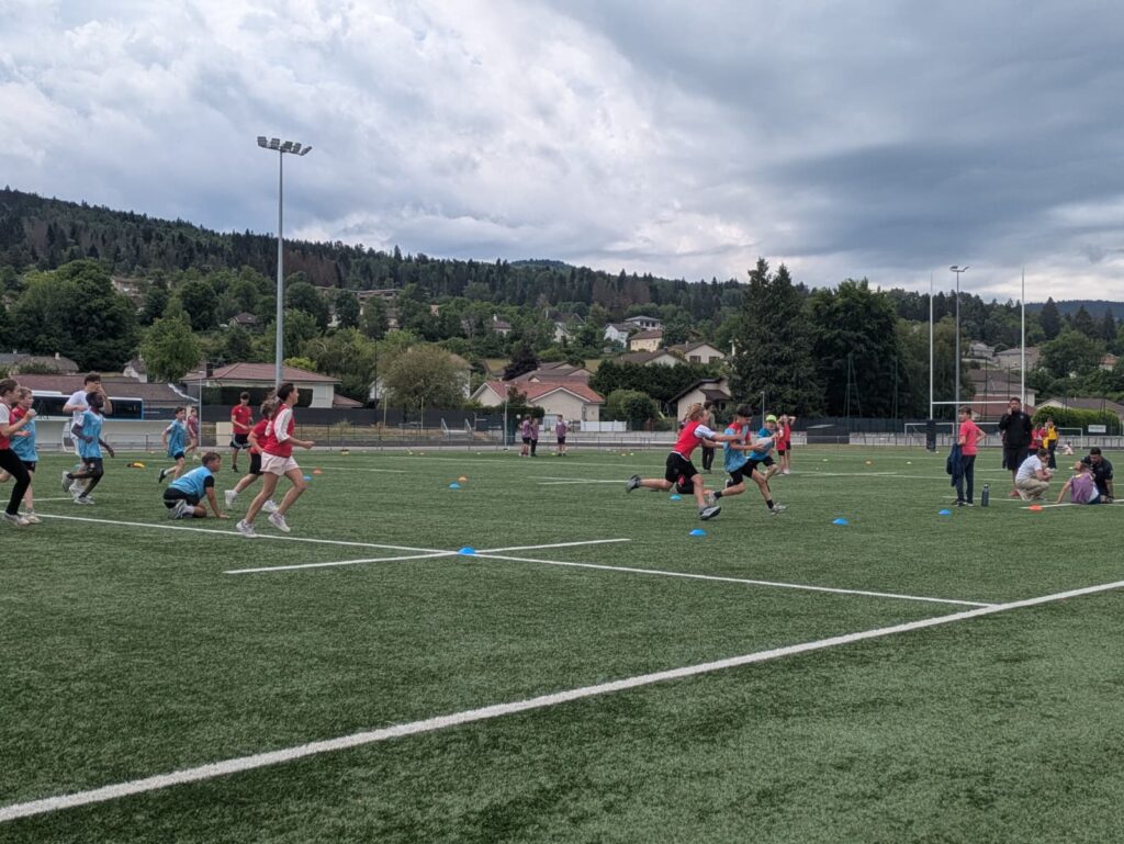 Action de match rugby à 7 au stade