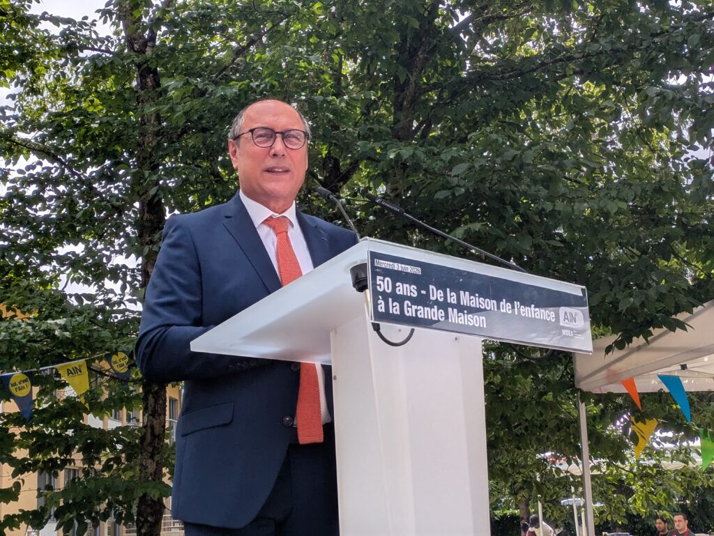 Jean Deguerry, président du département de l'Ain pour les 50 ans de la Grande Maison de l'enfance