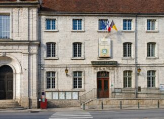 Démission Valentin Chuard finances