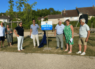Rochefort-sur-Nenon. La plaine de jeux Roger Billey officiellement inaugurée projet éolien Poligny