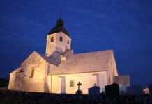 Petite Montagne. Une terre façonnée par les siècles et les hommes histoire Petite Montagne eglise de Saint Hymetière