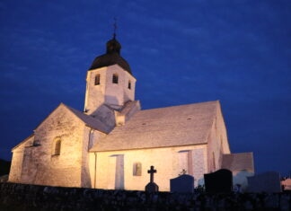 histoire Petite Montagne eglise de Saint Hymetière