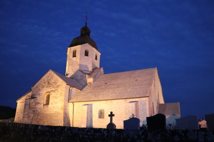 histoire Petite Montagne eglise de Saint Hymetière