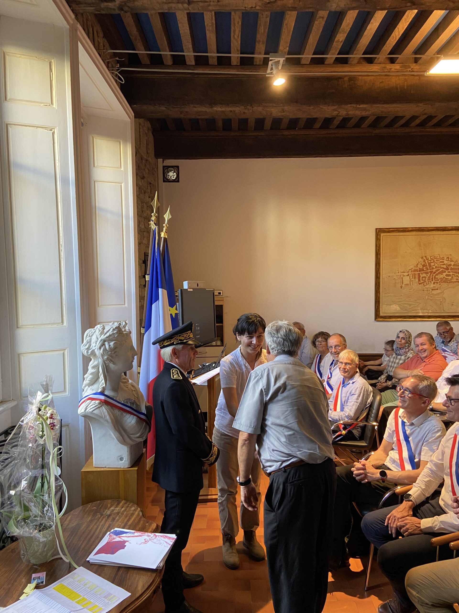 Cérémonie de naturalisation à la sous-préfecture de Dole