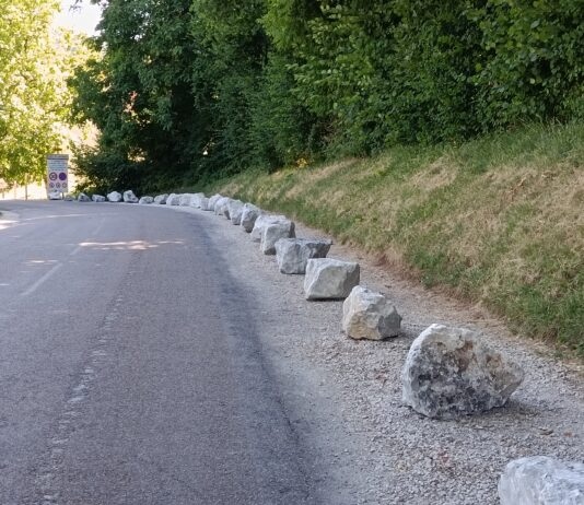 navette Cascade Tufs Planches