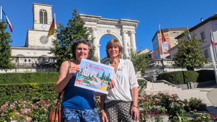 Valérie Frerejean et Cécile Richaud braderie Oyonnax commerçants