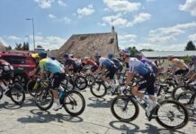 Dole. Revivez en images le départ de la 13e étape du Tour de France entre Dole et Belfort