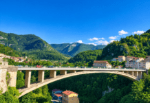 Villard-Saint-Sauveur. Les trois belvédères de Montbrillant, balcon sur le Haut-Jura