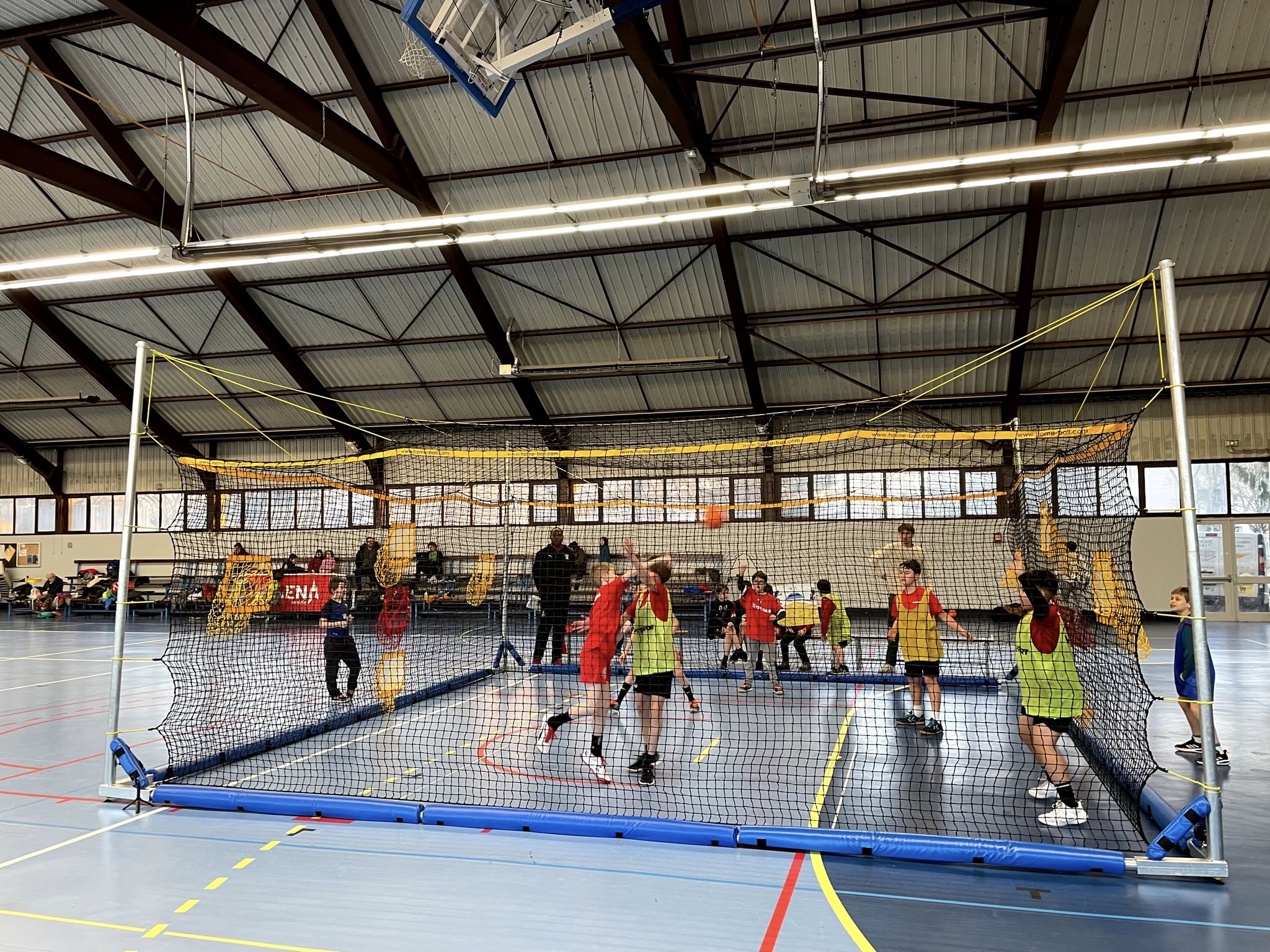 Initiation au home-ball lors de la Journée des associations