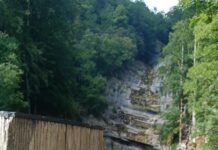 Foncine-le-Bas. Le Bief de la Ruine, géant caché du Jura cascade Bief Ruine Jura