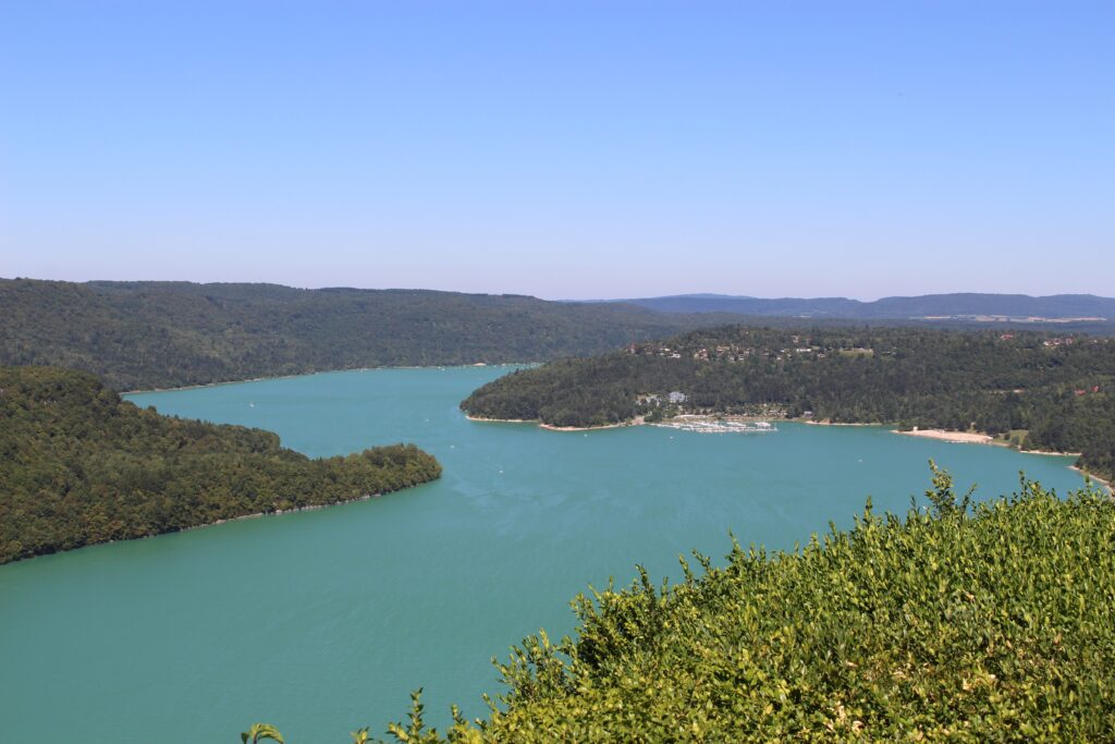 Lac de Vouglans a visiter Orgelet Jura