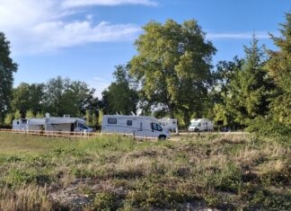 Auxonne. L’aire de camping-cars trouve déjà son public aire camping-cars Auxonne