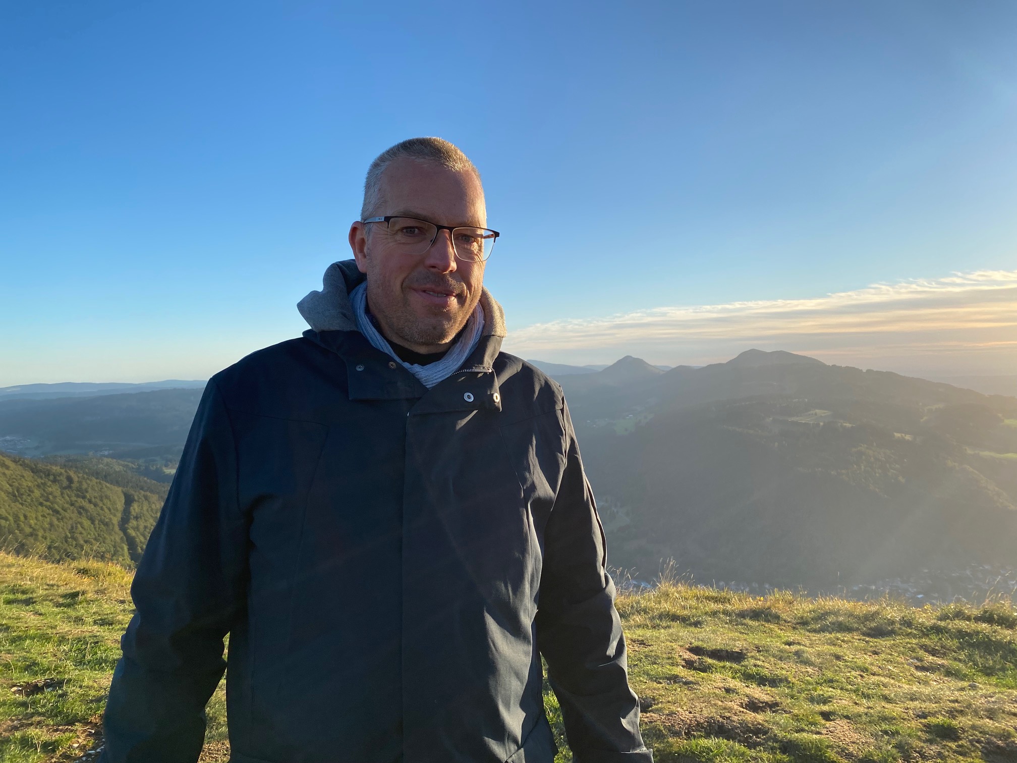 Groupe sur le Mont d’Or, lancement dégustation fromage