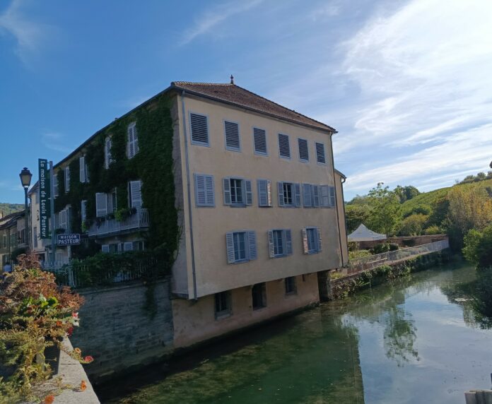 La maison de Pasteur1