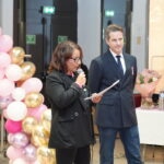 Défilé de mode solidaire, présentation tenue automne-hiver